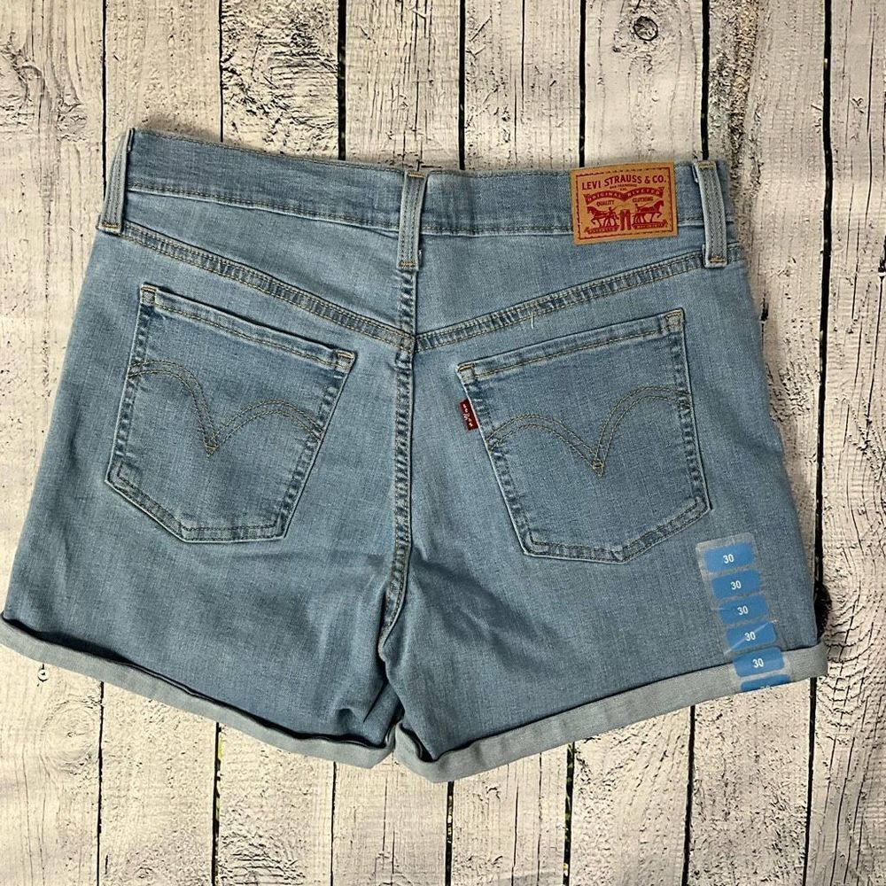 LEVI’S Mid Length Jean Shorts - Picture 2 of 5